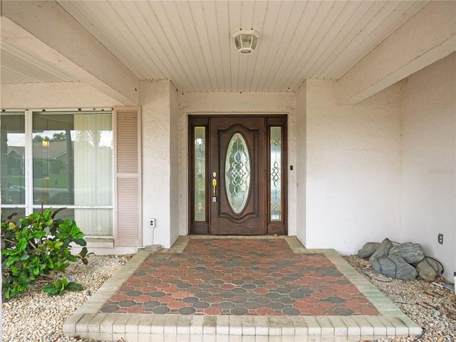 1936 WOLF LAUREL DRIVE, Sun City Center, FL 33573