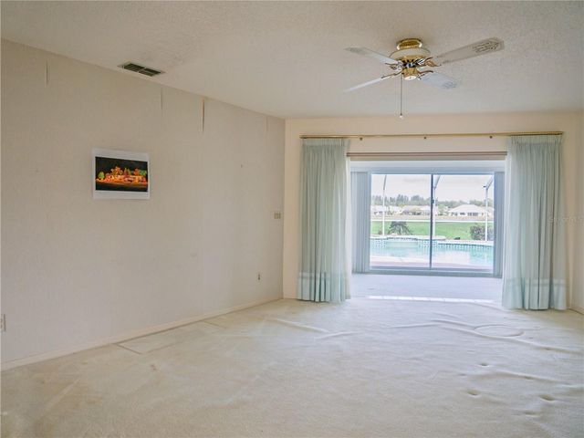 1936 WOLF LAUREL DRIVE, Sun City Center, FL 33573