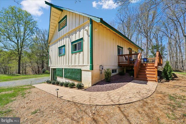 24875 OLD HUNDRED RD, Dickerson, MD 20842