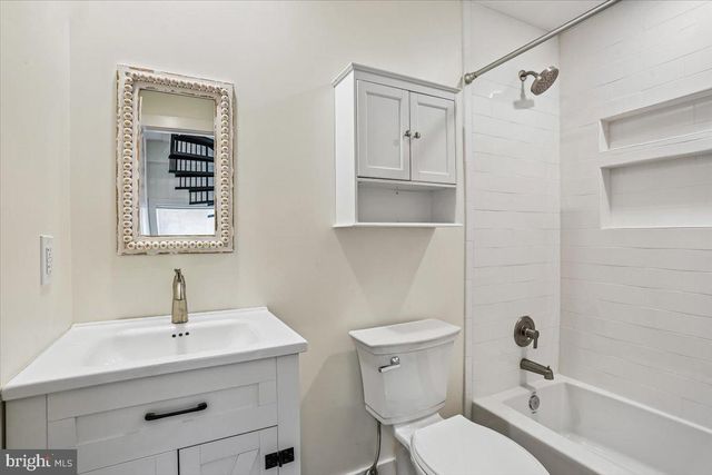 24875 OLD HUNDRED RD, Dickerson, MD 20842