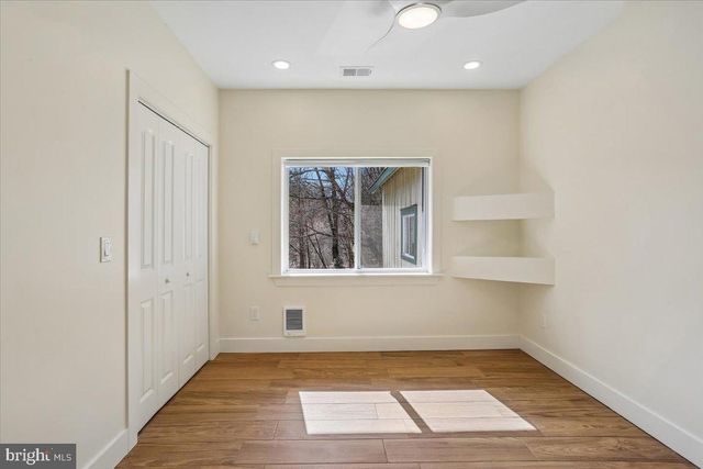 24875 OLD HUNDRED RD, Dickerson, MD 20842