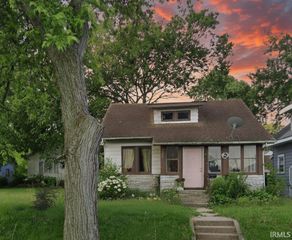 234 E Victoria Street, South Bend, IN 46614