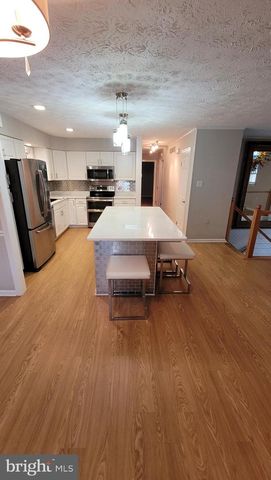 557 BELLVIEW AVE, Winchester, VA 22601