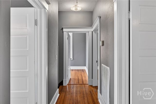 1901 E Henry Street, Savannah, GA 31404