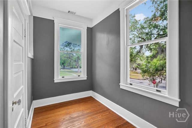 1901 E Henry Street, Savannah, GA 31404