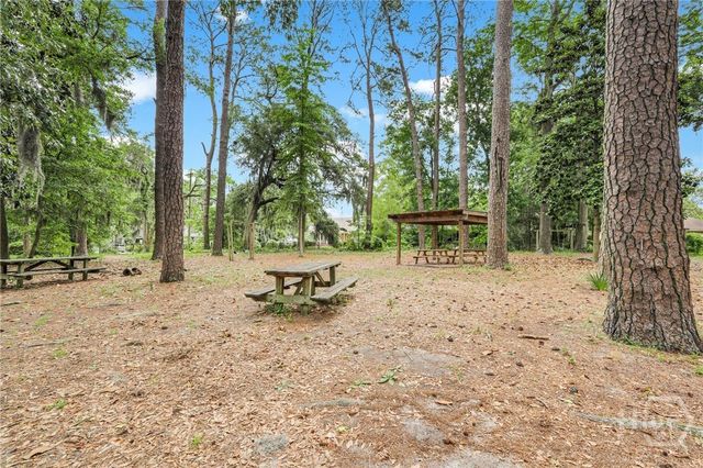1901 E Henry Street, Savannah, GA 31404