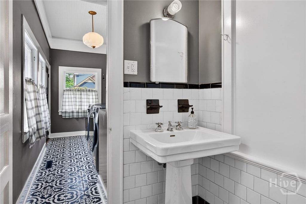 Image 32 of property listing at 1901 E Henry Street, Savannah, GA 31404