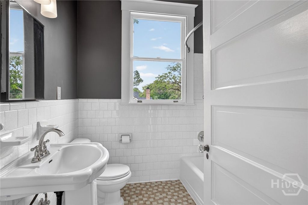 Image 46 of property listing at 1901 E Henry Street, Savannah, GA 31404