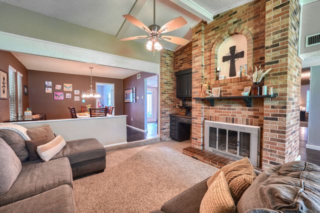 2929 Spring Brook Drive, Garland, TX 75044