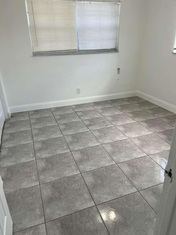 3631 NW 33rd Avenue, Lauderdale Lakes, FL 33309