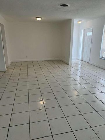 3631 NW 33rd Avenue, Lauderdale Lakes, FL 33309