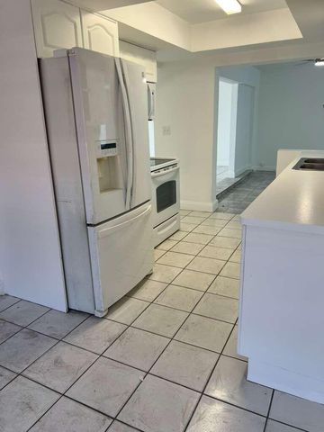 3631 NW 33rd Avenue, Lauderdale Lakes, FL 33309