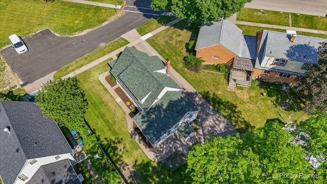 236 Short Street, East Dundee, IL 60118