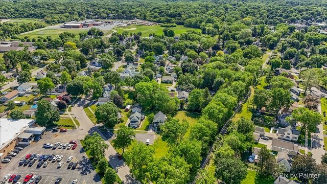 236 Short Street, East Dundee, IL 60118