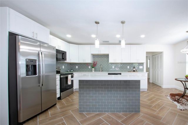 1902 ANDOVER STREET 198, Sun City Center, FL 33573