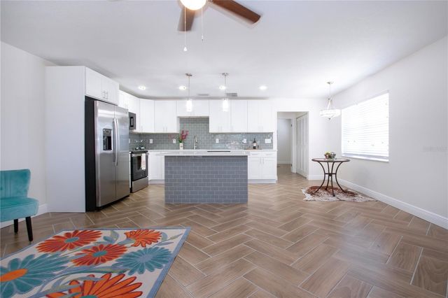 1902 ANDOVER STREET 198, Sun City Center, FL 33573