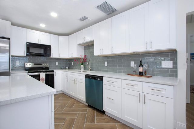 1902 ANDOVER STREET 198, Sun City Center, FL 33573