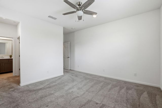 979 Carson River Dr, Lincoln, CA 95648