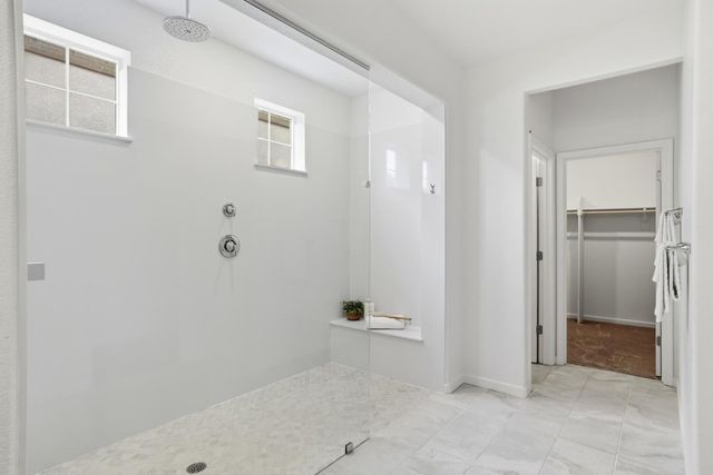 979 Carson River Dr, Lincoln, CA 95648
