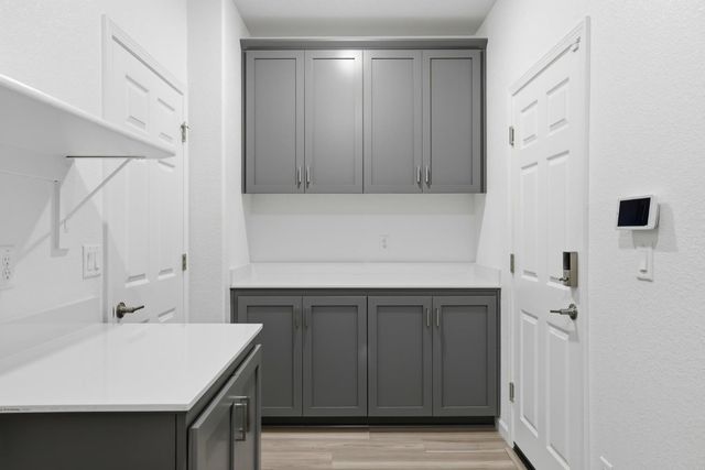 979 Carson River Dr, Lincoln, CA 95648