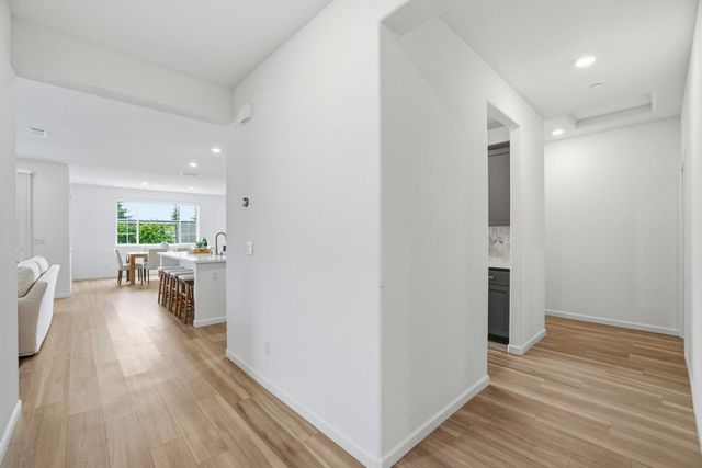 979 Carson River Dr, Lincoln, CA 95648