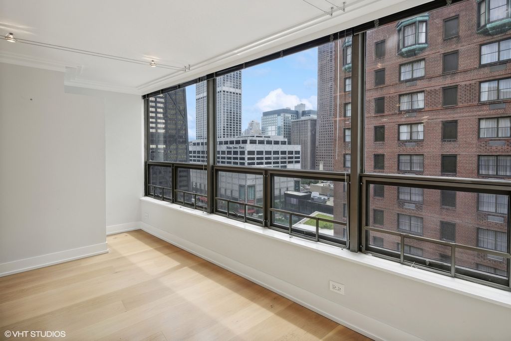 110 E DELAWARE Place 1902, Chicago, IL 60611 — photo 2