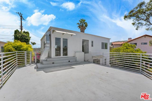 4302 Torreon Drive, Woodland Hills (los Angeles), CA 91364