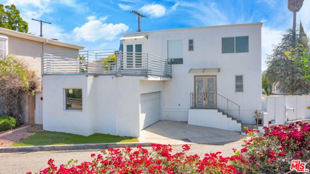 4302 Torreon Drive, Woodland Hills (los Angeles), CA 91364