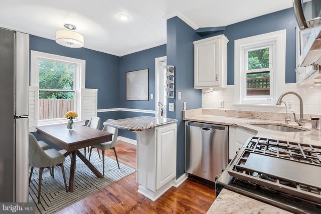 245 BUCHANAN ST, Alexandria, VA 22314