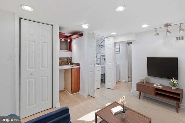 245 BUCHANAN ST, Alexandria, VA 22314