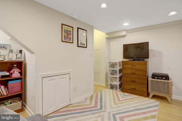 245 BUCHANAN ST, Alexandria, VA 22314