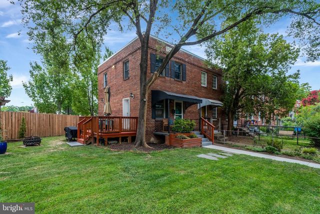 245 BUCHANAN ST, Alexandria, VA 22314