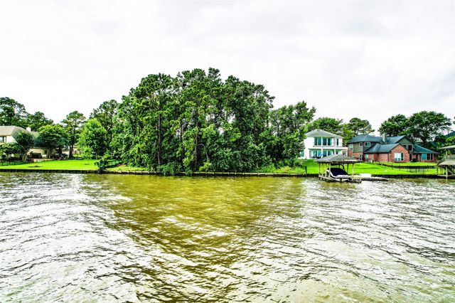 19327 Aquatic Drive, Houston, TX 77346