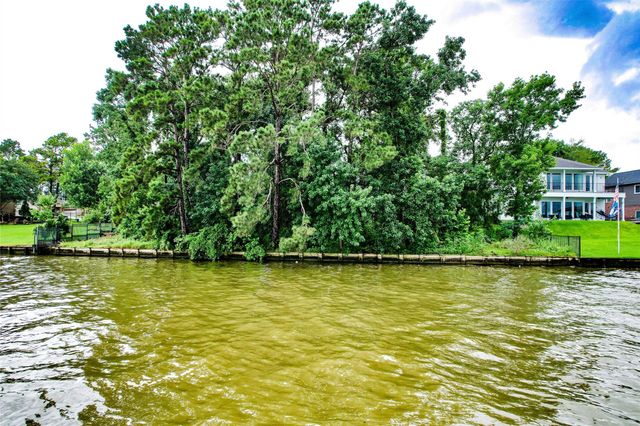 19327 Aquatic Drive, Houston, TX 77346
