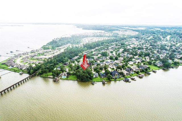19327 Aquatic Drive, Houston, TX 77346