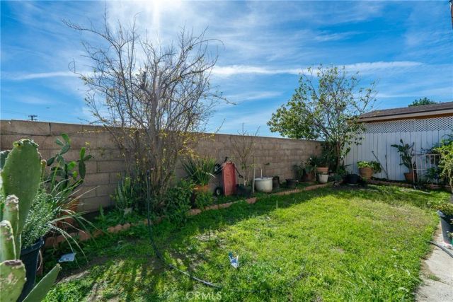16171 Winterwood Lane, Fontana, CA 92335