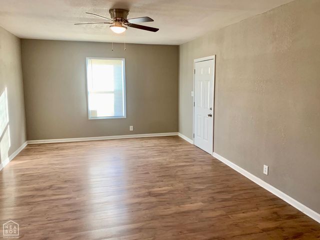 1302 W Huntington Avenue W, Jonesboro, AR 72401