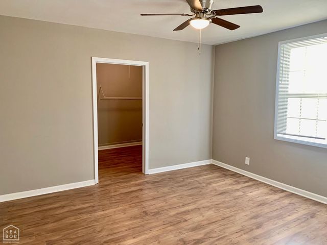 1302 W Huntington Avenue W, Jonesboro, AR 72401