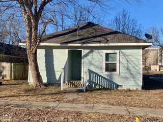 1302 W Huntington Avenue W, Jonesboro, AR 72401