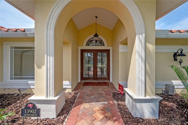 13902 CAPTAINS REEF COURT, Tampa, FL 33624