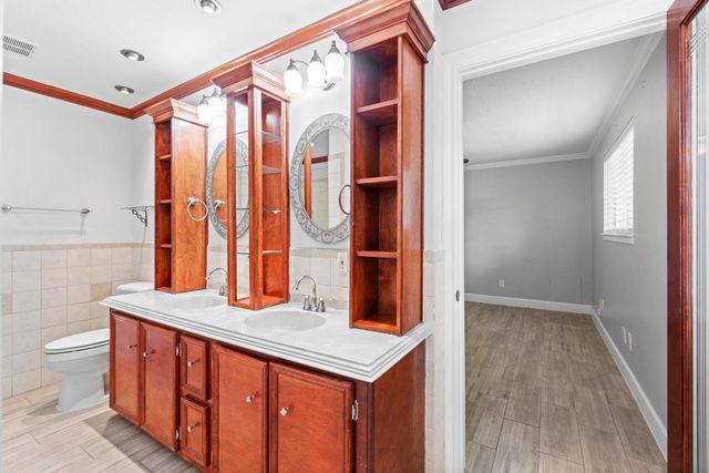 3010 Westerland Drive, Houston, TX 77063