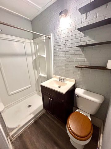 76 N East Avenue N, Battle Creek City, MI 49017