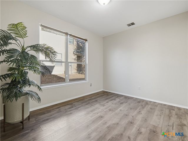 5744 Columbia Drive, Schertz, TX 78154