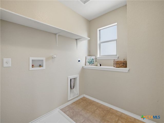 5744 Columbia Drive, Schertz, TX 78154