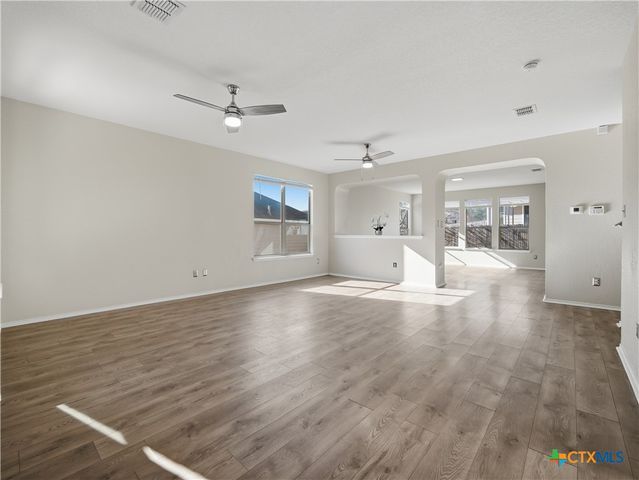 5744 Columbia Drive, Schertz, TX 78154