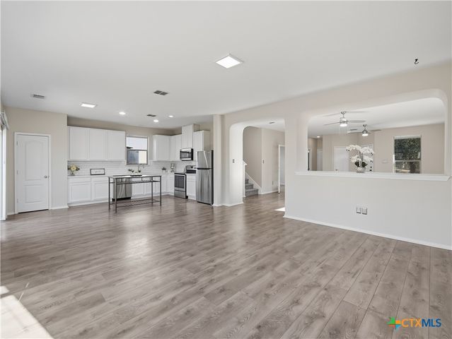 5744 Columbia Drive, Schertz, TX 78154