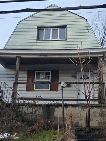830 Frank St, Mckees Rocks, PA 15136
