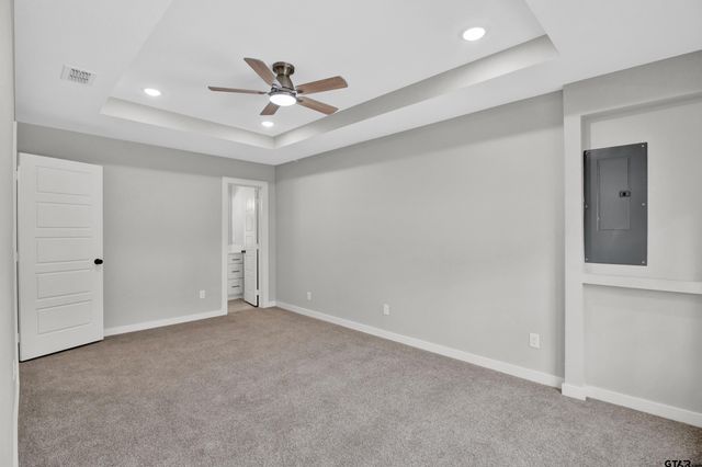 1448 Crescent Dr, Tyler, TX 75702