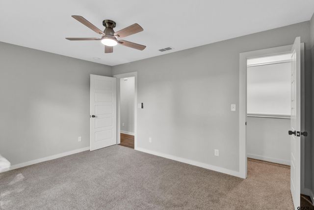 1448 Crescent Dr, Tyler, TX 75702