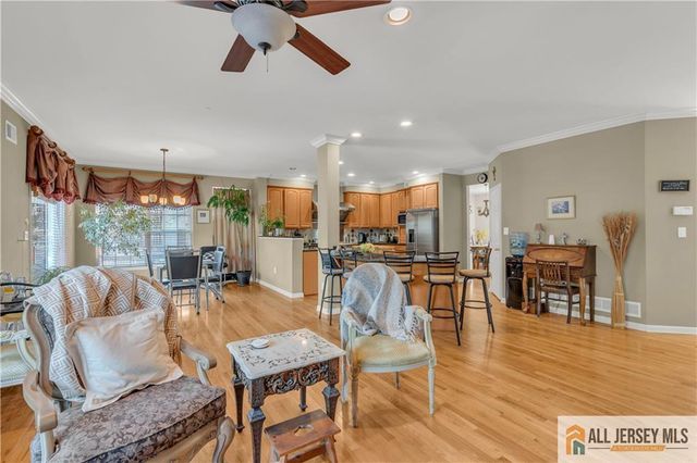 7 Duchess Drive, Monroe, NJ 08831